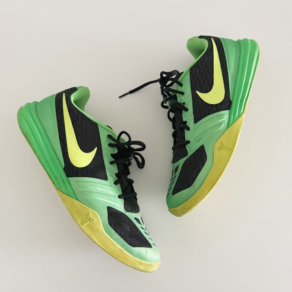 NIKE KB Mentality Kobe Bryant Black/Volt/Poison Green Men's Sneakers Size 11